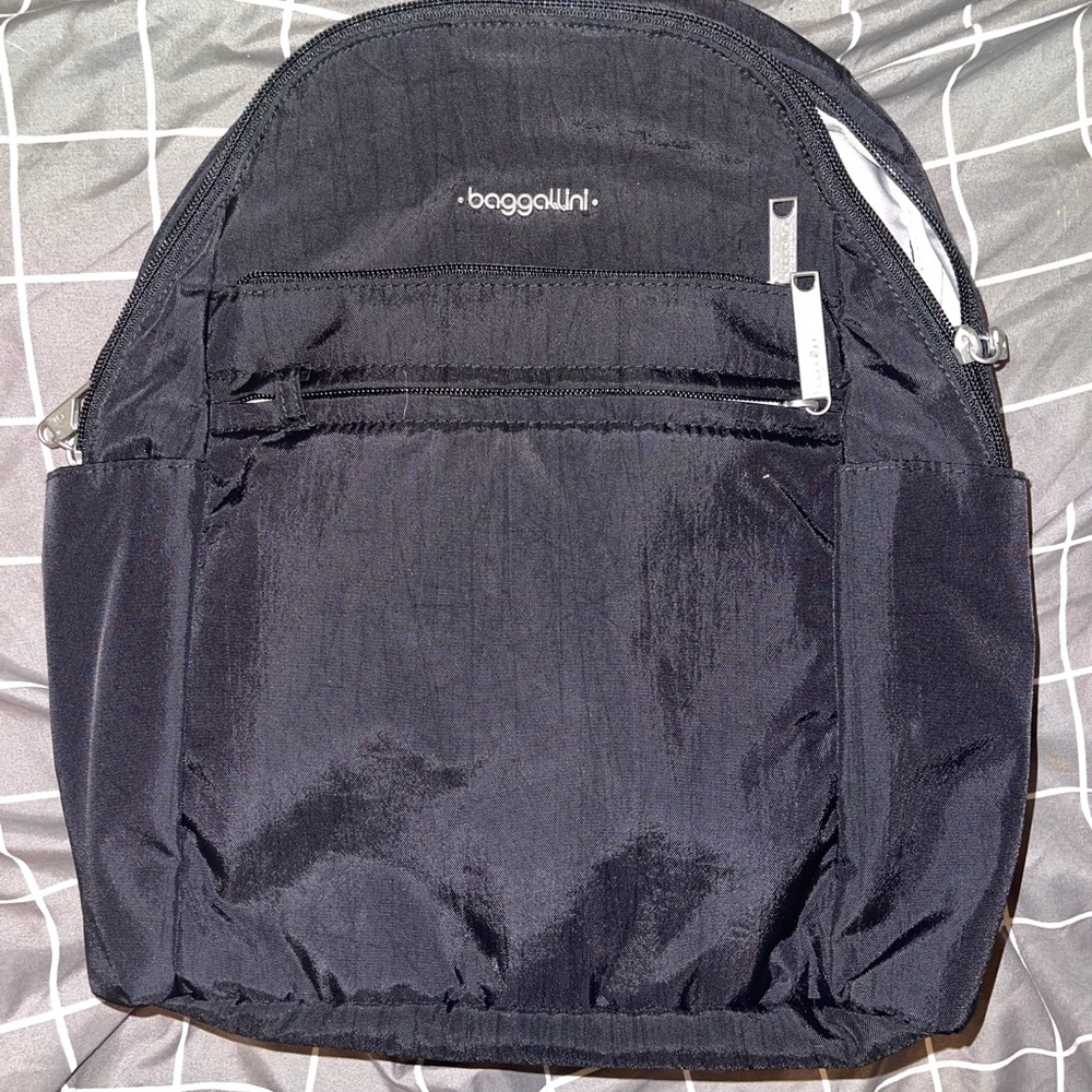 Baggalini anti-theft backpack